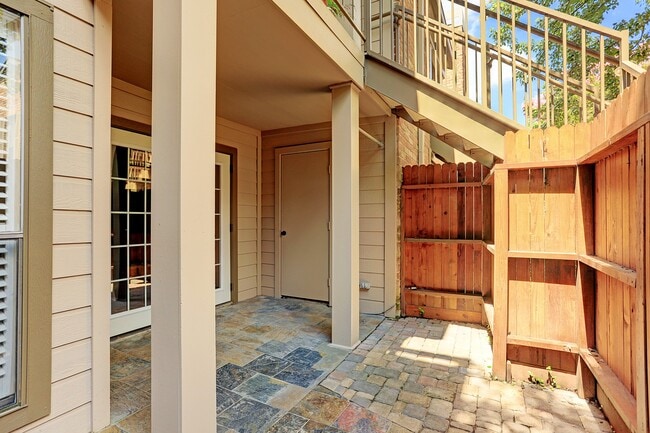 Photo - 1201 McDuffie St Unit 207