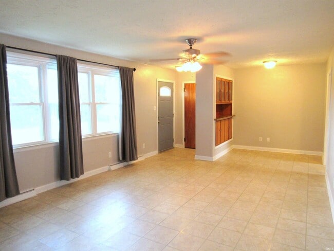Photo - 3645 S Rogers St