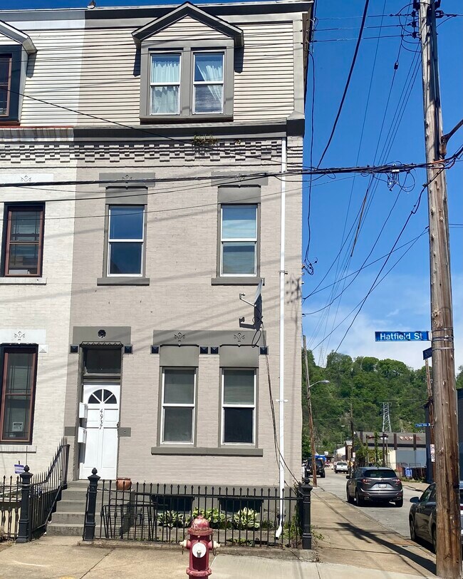 Photo - 4937 Hatfield St