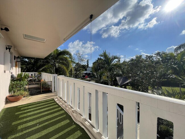 Photo - 229 SE 1st Ave Unidad 203