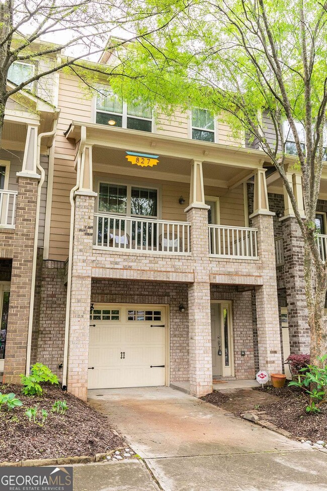 Building Photo - 827 Charles Bank Ave SE