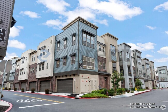 Building Photo - 1752 Hazelnut Ln Rental