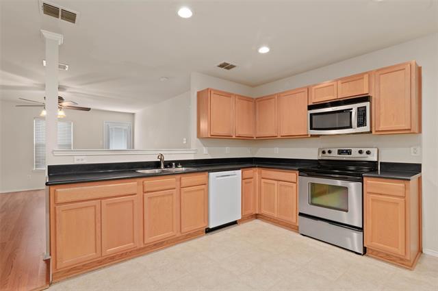 Photo - 2920 Groveland Ct