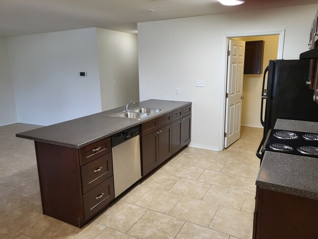 Photo - 1107 Hailey St