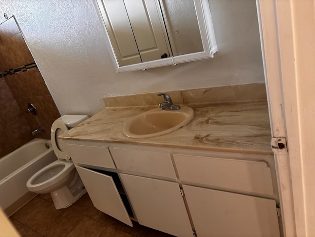 Photo - 1395 McQuesten Dr Unit C