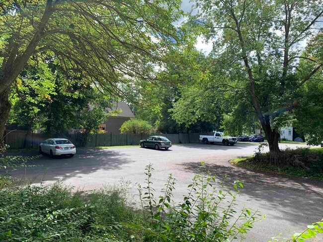Photo - 104 Hall St