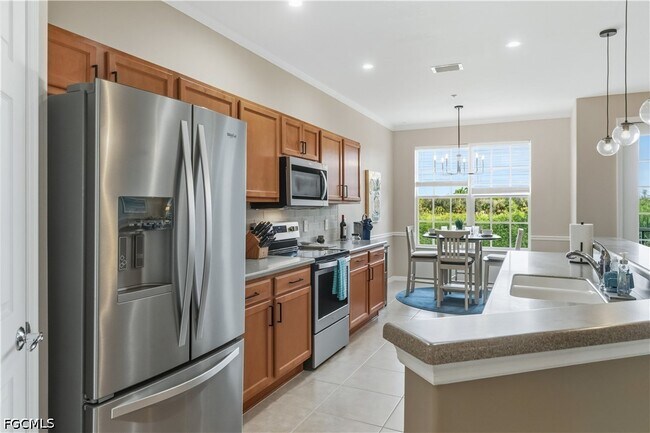 Building Photo - 11741 Pasetto Ln Unit 208