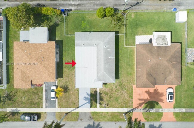 Photo - 610 N 31st Ct