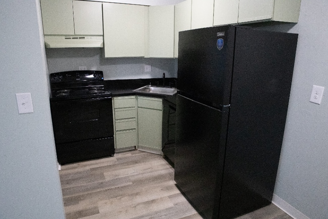 Photo - 2800 Crystal St Apartment Unit M-2