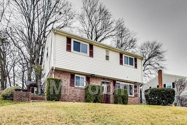 Photo - 7422 Parkwood St