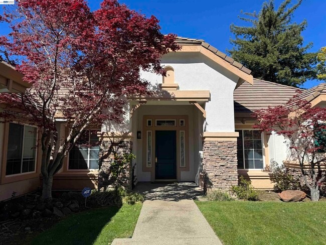 Photo - 118 Deer Meadow Terrace