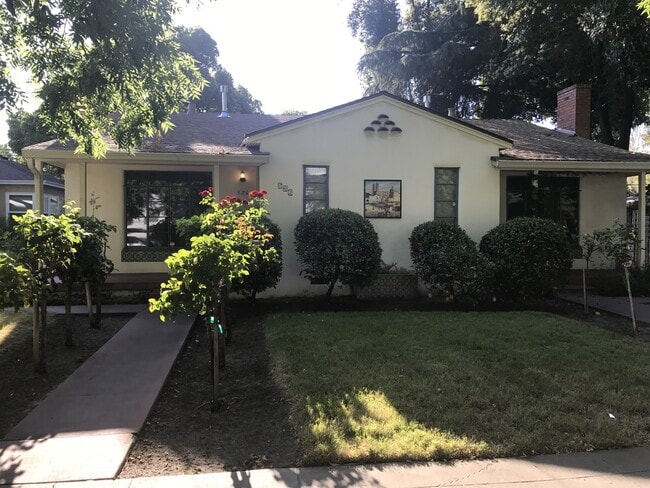 Building Photo - COL536 Unit 1