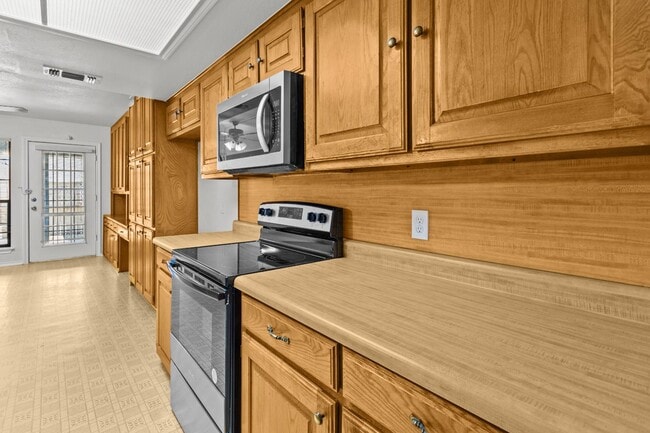 Photo - 6505 Towne Park Dr