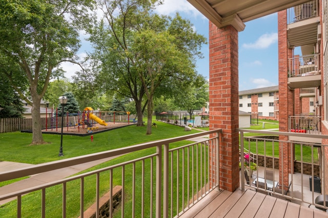 Parkwood Pointe Apartments