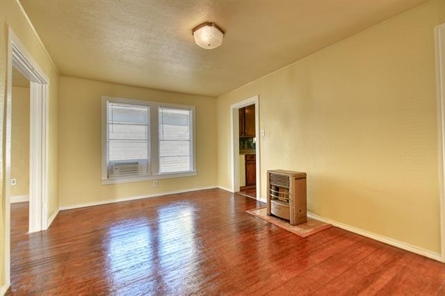 Photo - 1559 Vermont Ave