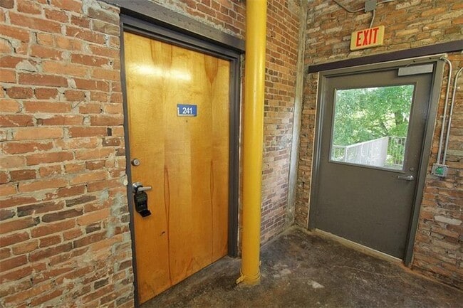 Photo - 659 Auburn Ave NE Unit 241