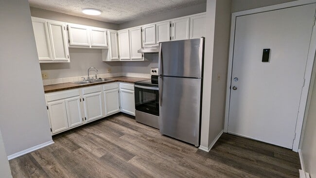 Photo - MN Cedar Village (819) Unit Apt B (Loft)
