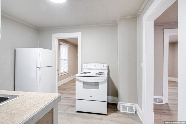 Photo - 712 W Lorain St Unit 714