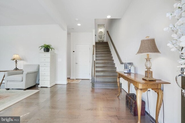 Photo - 2067 Alder Ln
