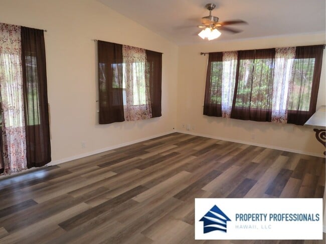 Photo - 38th in Orchidland