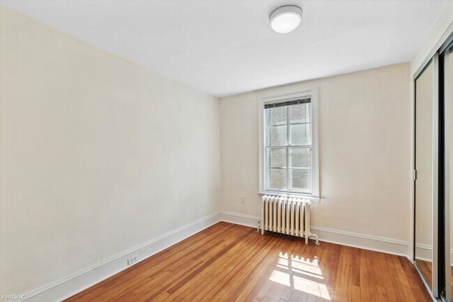 Photo - 2 br, 1 bath Duplex - 364 Nassau St Unit 1