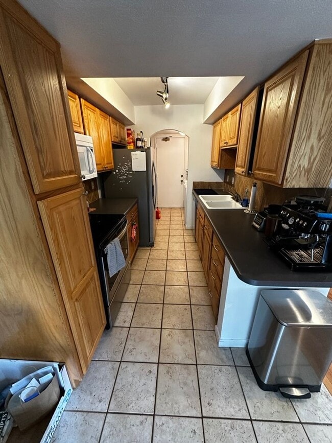 Photo - (2026 PRE-LEASING) Nicely maintained 2bd 1... Casa Adosada