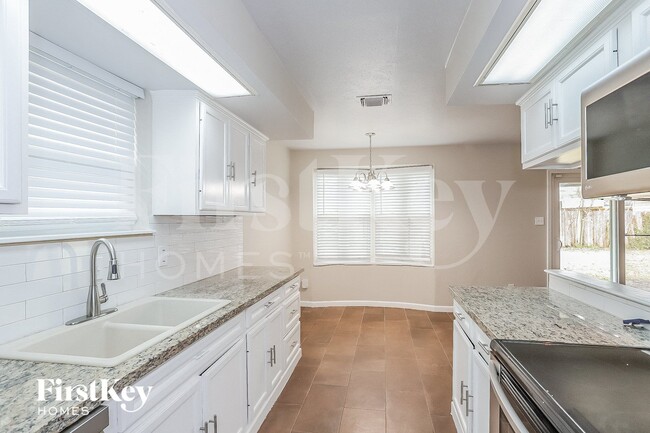 Photo - 10819 Sagewind Dr