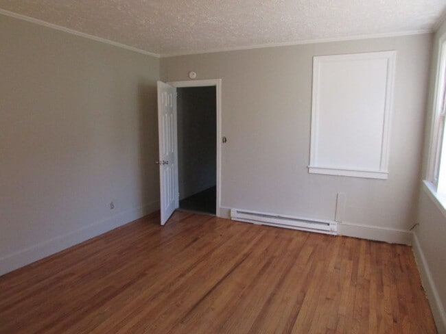 Photo - Close to Broad Street