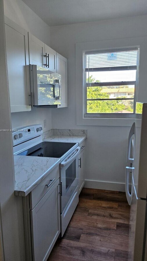 Photo - 114 Antilla Ave Unit Apt 5