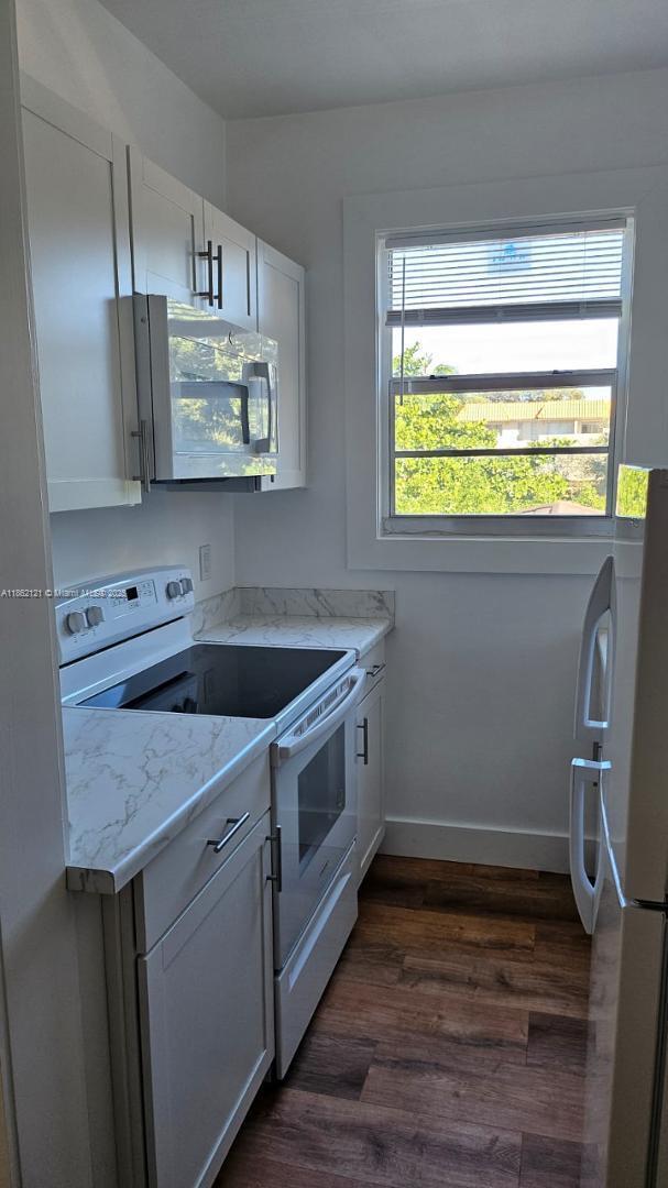 Building Photo - 114 Antilla Ave Unit Apt 5