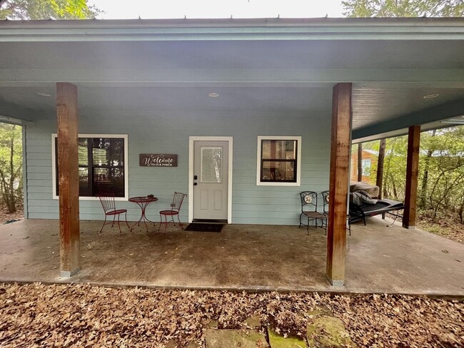 Photo - 11357 Oak Lake Rd