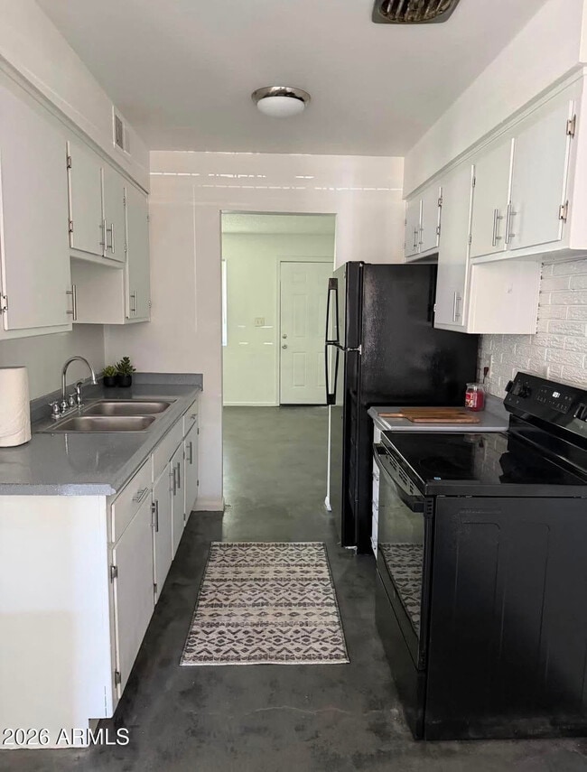 Building Photo - 4337 W Keim Dr Unit 4