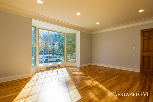 Photo - 6444 N Oketo Ave Unidad 1