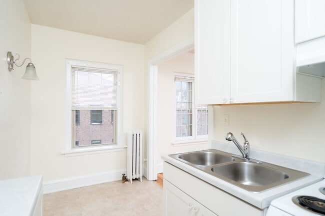 Photo - Belmont Apartments