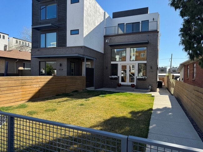 Photo - Perfect Sloan Lake Home with all the features and great views