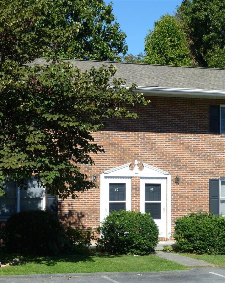 Photo - 270 Hideaway Hills Rd Apartments