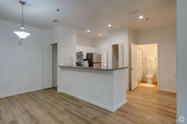Interior Photo - Concord Crossing Rental