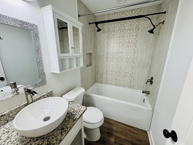 Photo - 2262 Hughey Dr
