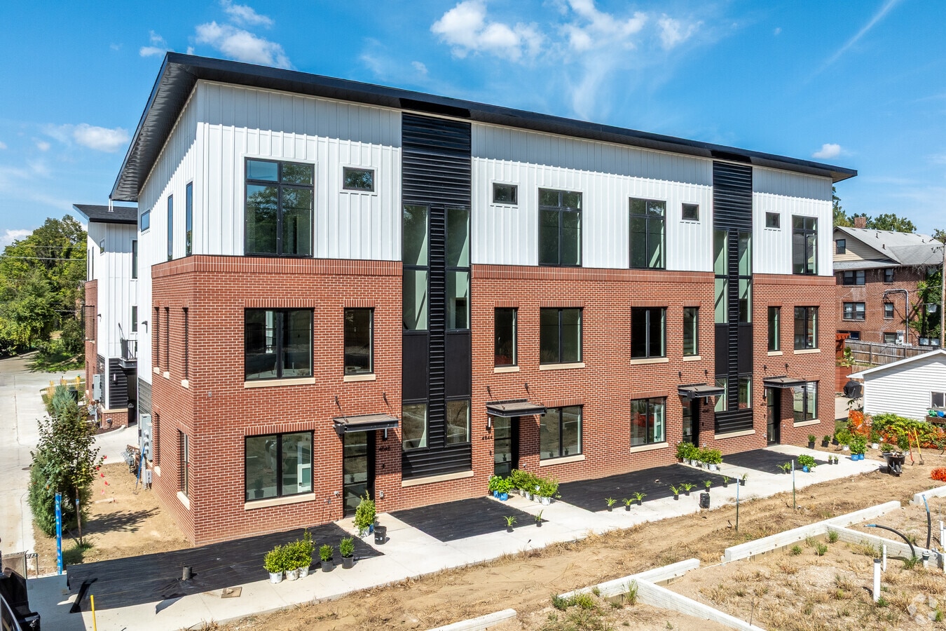 Photo - Waterbury Commons