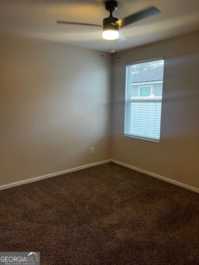 Photo - 306 Cedar Breeze Dr