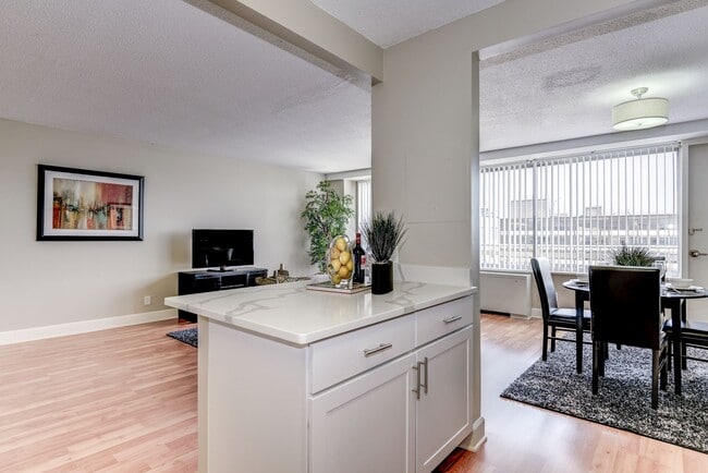 Eat-In Kitchen Island