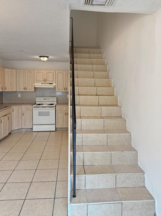 Photo - 1560 NW 15th Street Rd