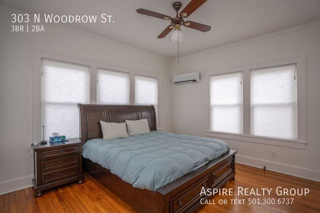 Photo - 303 N Woodrow St