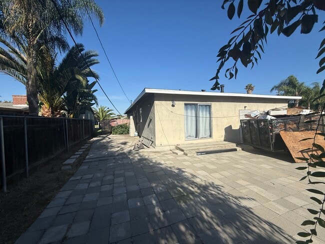 Photo - 235 S Robin Rd