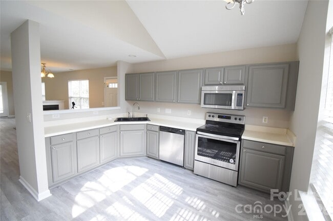 Photo - 8616 Robinson Forest Dr