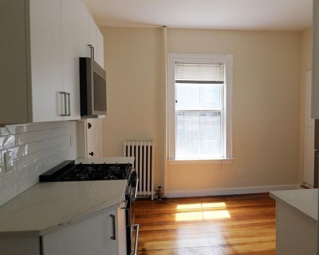 Photo - 79 Oxford St Unit 1