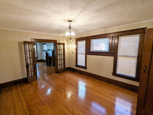Photo - 353 W 10th St Unit 353 W 10th St