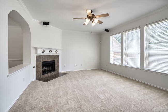 Photo - 9909 Delamere Dr