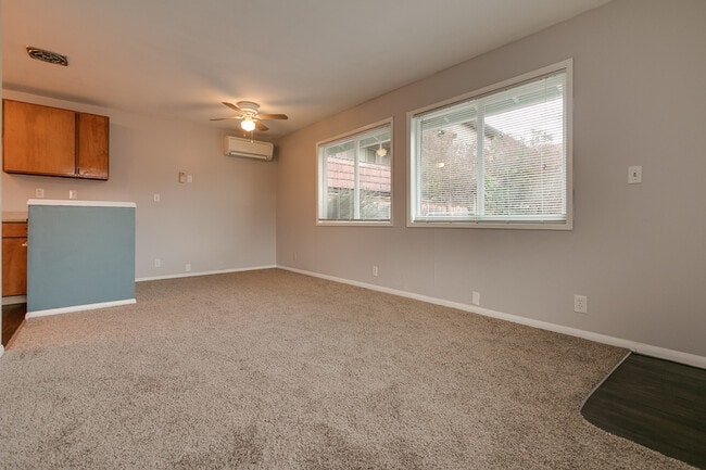 Photo - 1-Bedroom, 1-Bath Home – Near the Universi...