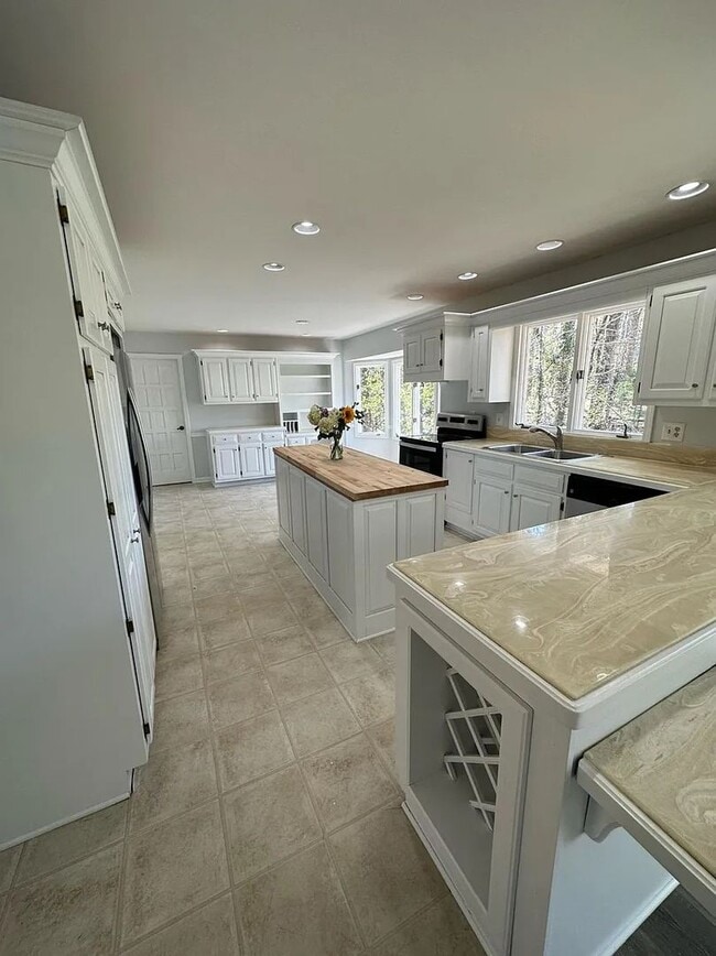 Photo - 194 Millbrook Farm Rd